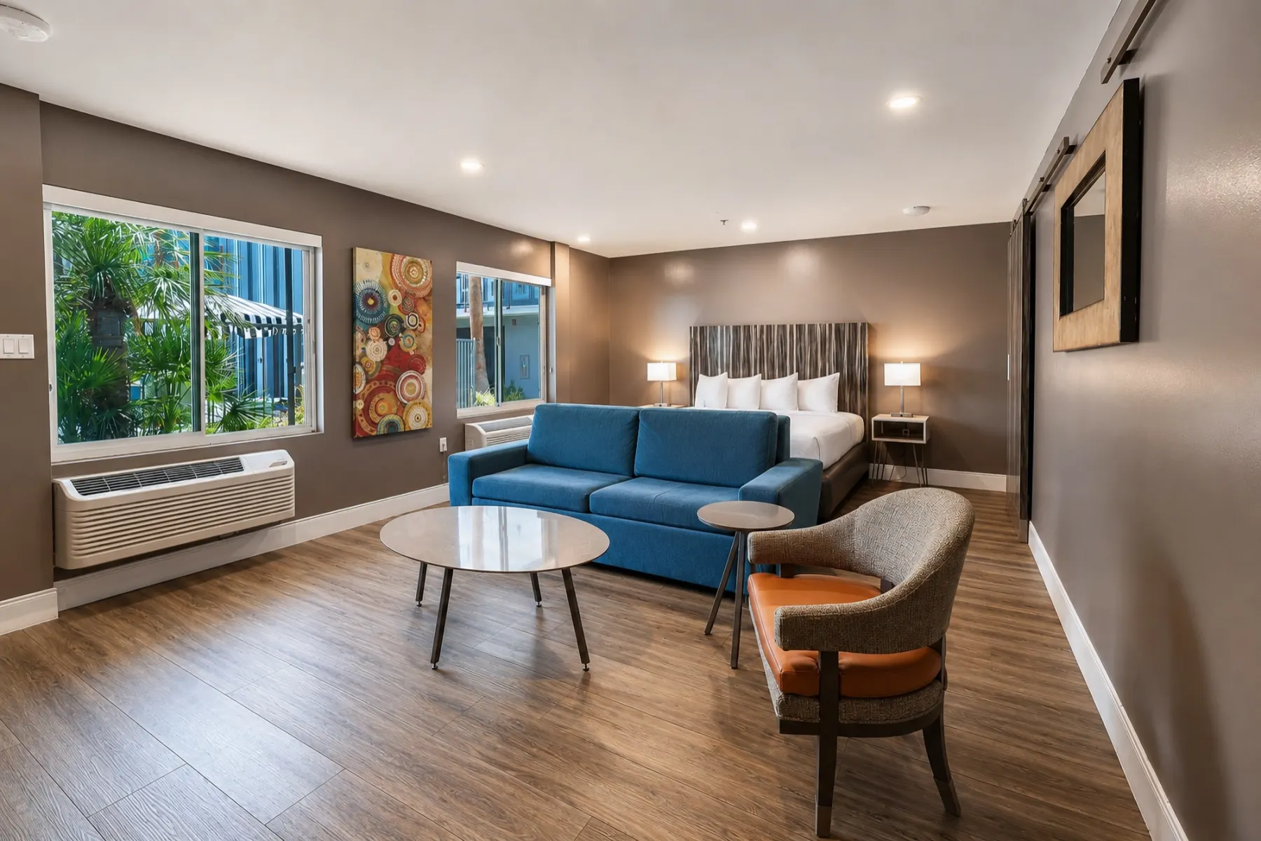 Oasis King Suite Accessible